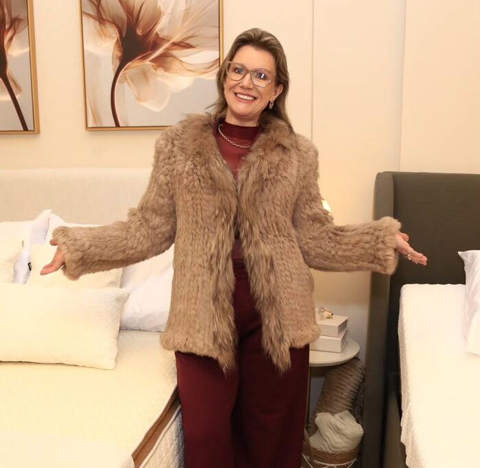 Giselle Sacomori no showroom da Boutique Sacomori, em Passo Fundo